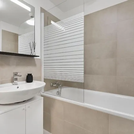 Air Fruit - With Parking Apartment Pressburg
