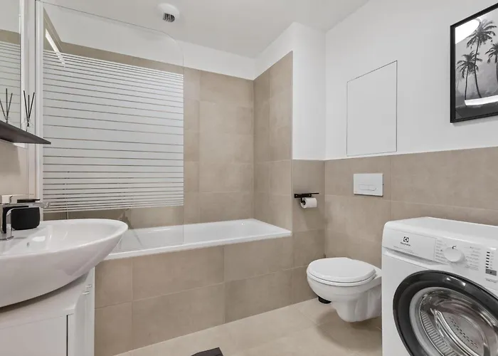 Air Fruit - With Parking ברטיסלאבה